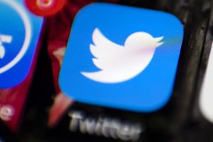 Twitter finds software privacy bug affecting direct messages